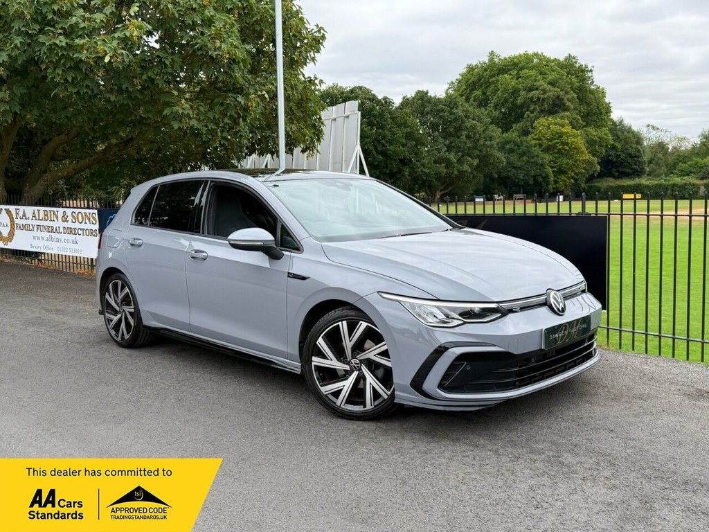 View our VOLKSWAGEN GOLF