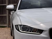 USED 2018 18 JAGUAR XE 2.0 XE R-Sport i Auto 4dr Sat Nav Parking Camera