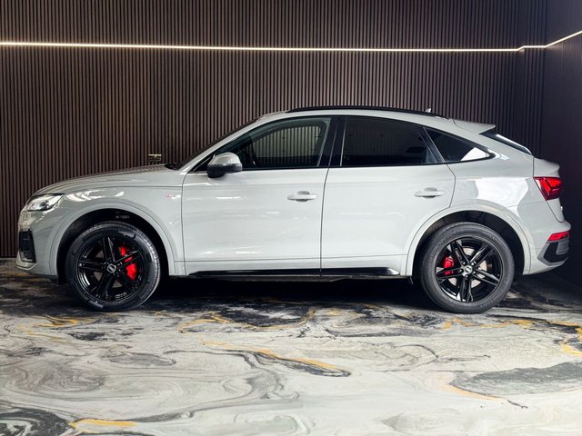 View our AUDI Q5