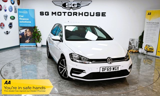 View our VOLKSWAGEN GOLF
