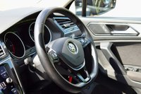 USED 2018 18 VOLKSWAGEN TIGUAN 2.0 TDI SE Navigation SUV 5dr Diesel DSG Euro 6 (s/s) (150 ps) NEW MOT, GREAT SERVICE HISTORY! SAT NAV, CARPLAY, CAMERA, SENSORS, DAB!