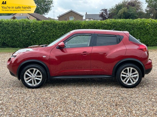 View our Nissan Juke 1.6 Tekna SUV 5dr Petrol Manual Euro 5 (s/s) (117 ps)