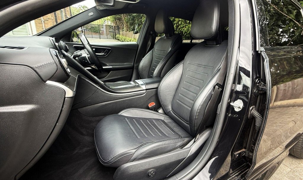 USED 2022 22 MERCEDES-BENZ C CLASS 2.0 C220dh MHEV AMG Line (Premium) G-Tronic+ Euro 6 (s/s) 4dr HUGE SPEC|BLACK PACK|GT GRILL|