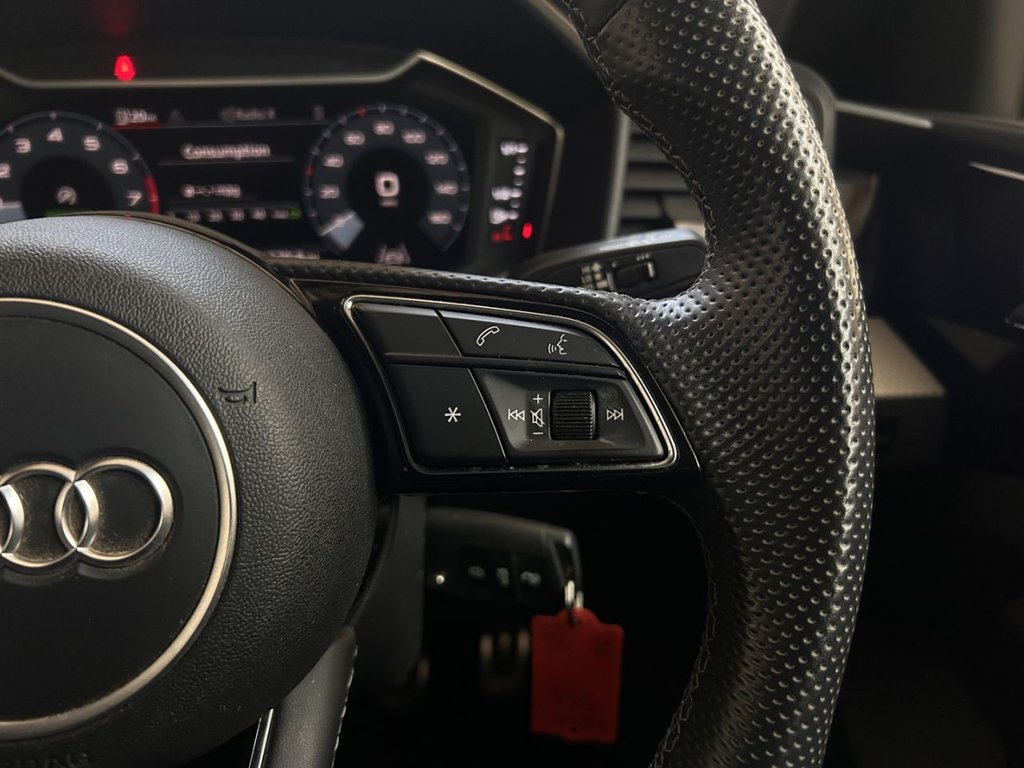 2022 Audi A1 — image 10