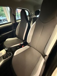 USED 2017 17 TOYOTA AYGO 1.0 VVT-i x-play Hatchback 5dr Petrol Manual Euro 6 (68 ps) 