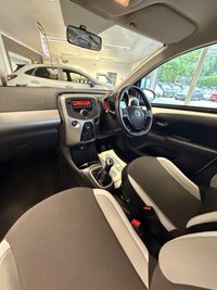 USED 2017 17 TOYOTA AYGO 1.0 VVT-i x-play Hatchback 5dr Petrol Manual Euro 6 (68 ps) 