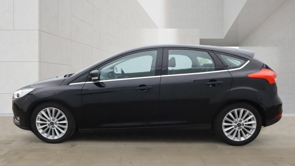 USED 2017 17 FORD FOCUS 1.5 TDCi Titanium X Hatchback 5dr Diesel Powershift Euro 6 (s/s) (120 ps) 2 KEYS / FULL SERVICE HISTORY