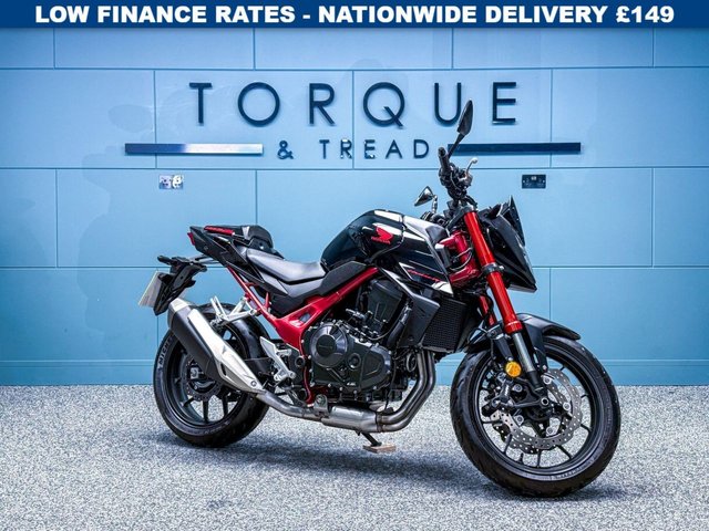 View our HONDA CB750 Hornet