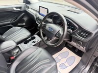 USED 2018 68 FORD FOCUS 1.0T EcoBoost Vignale Hatchback 5dr Petrol Auto Euro 6 (s/s) (125 ps) REVERSE CAM - BEST SPEC IN UK