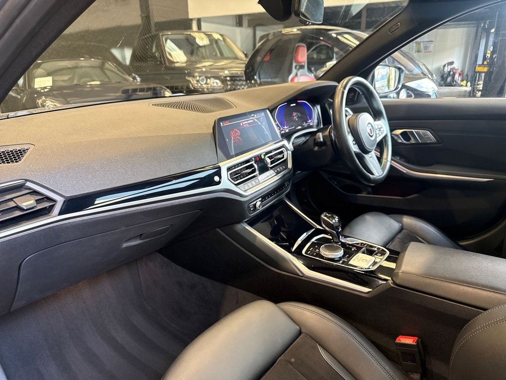 USED 2021 71 BMW ALPINA D3 3.0d MHT S Touring Switchtronic AWD Euro 6 (s/s) 5dr STUNNING COLOUR|PANORAMIC ROOF