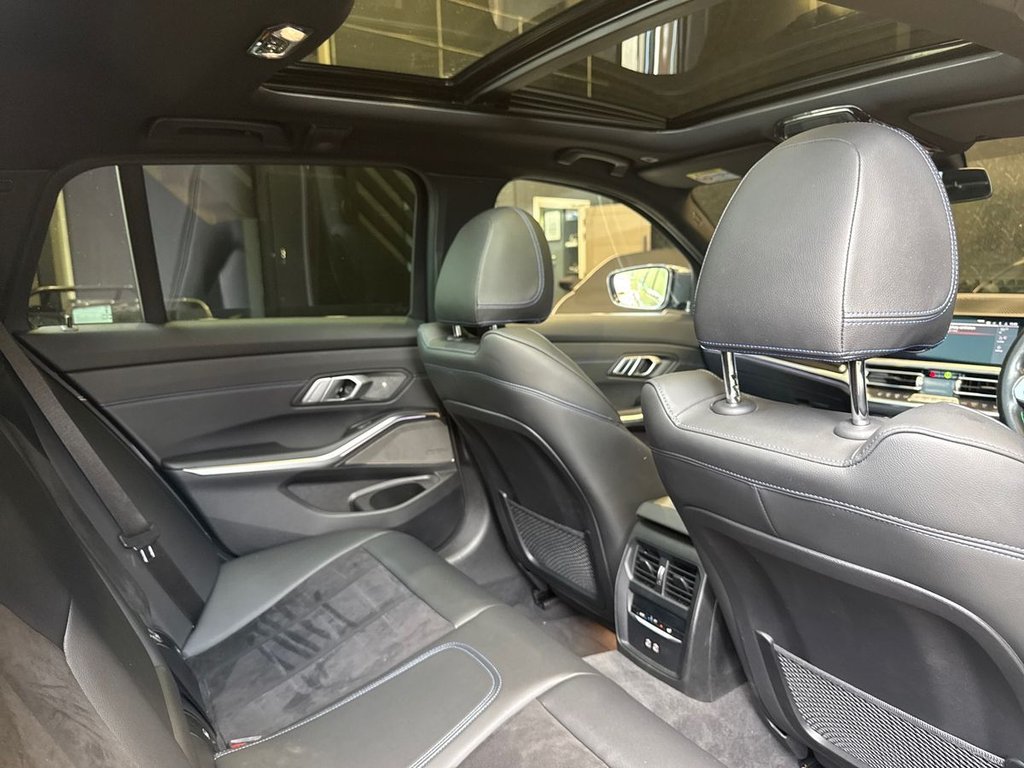 USED 2021 71 BMW ALPINA D3 3.0d MHT S Touring Switchtronic AWD Euro 6 (s/s) 5dr STUNNING COLOUR|PANORAMIC ROOF