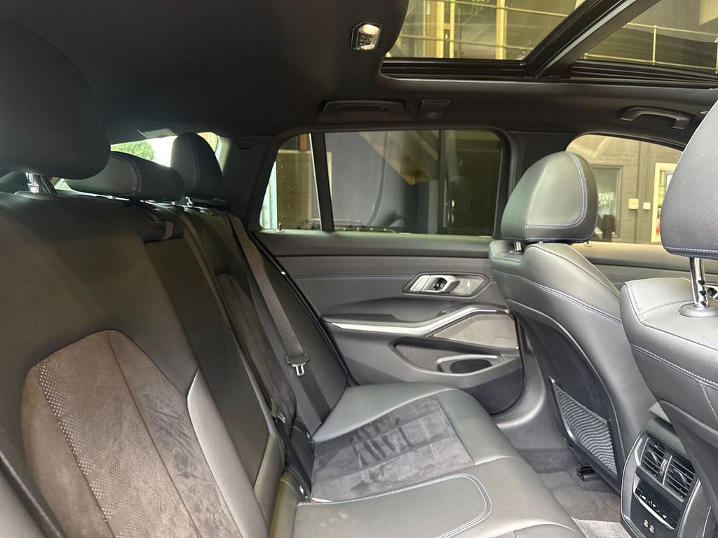 USED 2021 71 BMW ALPINA D3 3.0d MHT S Touring Switchtronic AWD Euro 6 (s/s) 5dr STUNNING COLOUR|PANORAMIC ROOF