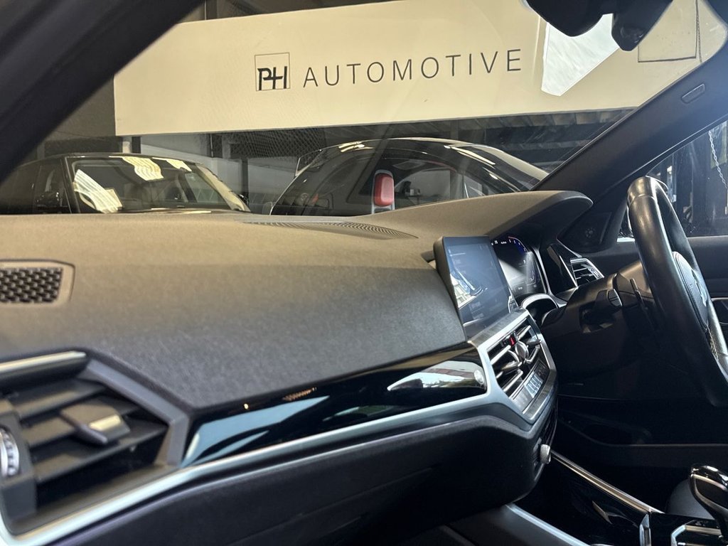 USED 2021 71 BMW ALPINA D3 3.0d MHT S Touring Switchtronic AWD Euro 6 (s/s) 5dr STUNNING COLOUR|PANORAMIC ROOF
