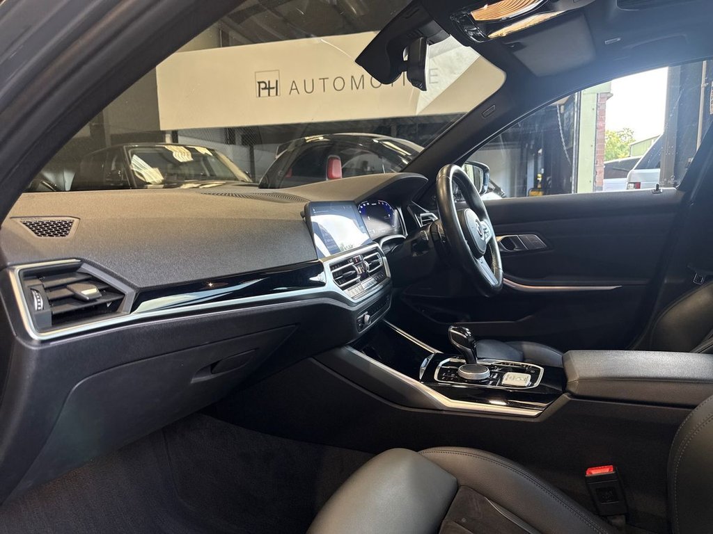 USED 2021 71 BMW ALPINA D3 3.0d MHT S Touring Switchtronic AWD Euro 6 (s/s) 5dr STUNNING COLOUR|PANORAMIC ROOF