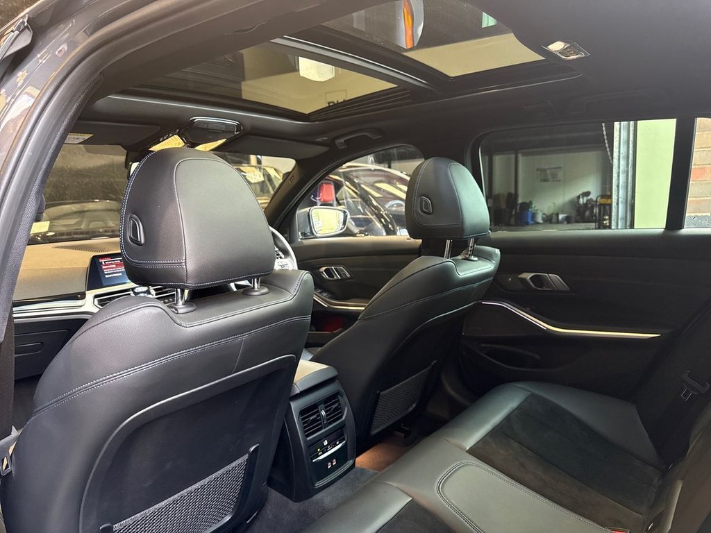 USED 2021 71 BMW ALPINA D3 3.0d MHT S Touring Switchtronic AWD Euro 6 (s/s) 5dr STUNNING COLOUR|PANORAMIC ROOF