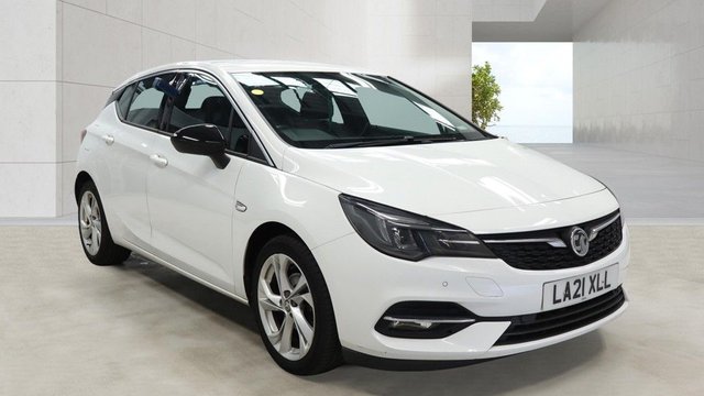 2021 21 VAUXHALL ASTRA 1.2 Turbo SRi Nav Hatchback 5dr Petrol Manual Euro 6 (s/s) (110 ps)+2 KEYS+2 FORMER KEEPERS+AIRCON+PARK CONTROL+BLUETOOTH+MEDIA+NAV+ALLOYS+USB+DAB+CRUISE+CLIMATE+HEATED FRONT SEATS+HPI CLEAR 2 KEYS+2 FORMER KEEPERS+AIRCON+PARK CONTROL+BLUETOOTH+MEDIA+NAV+ALLOYS+USB+DAB+CRUISE+CLIMATE+HEATED FRONT SEATS+HPI CLEAR
