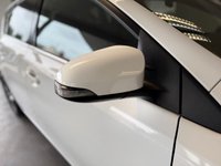 USED 2015 15 TOYOTA AURIS 1.6 V-Matic Icon Plus Hatchback 5dr Petrol Manual Euro 5 (132 ps) NAV! CAMERA! HEATED SEATS!