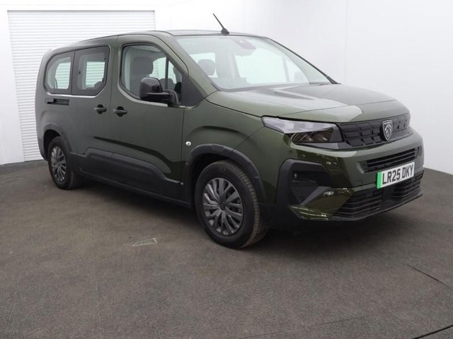 View our PEUGEOT e-Rifter