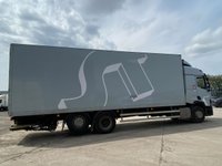 USED 2020 70 RENAULT TRUCKS T  T-RANGE 26 TONNE SLEEPER CAB 30FT BOX WITH SLIDE OUT LIFT 