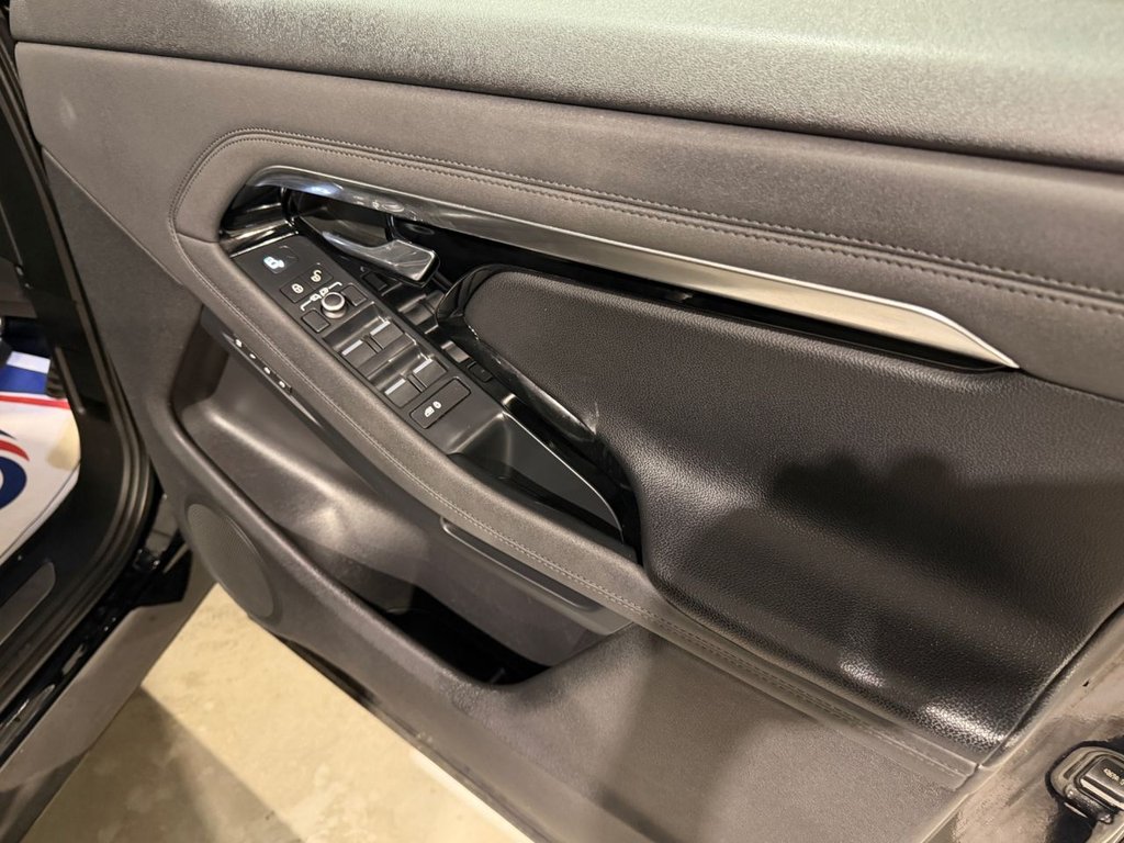 USED 2019 19 LAND ROVER RANGE ROVER EVOQUE 2.0 D180 R-Dynamic SE SUV 5dr Diesel Auto 4WD Euro 6 (s/s) (180 ps) 