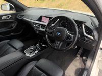 USED 2020 69 BMW 1 SERIES 1.5 118i M Sport DCT Euro 6 (s/s) 5dr PRIVACY GLASS+BLACK PACK+FDSH