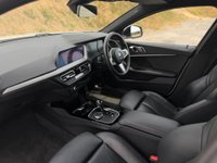 USED 2020 69 BMW 1 SERIES 1.5 118i M Sport DCT Euro 6 (s/s) 5dr PRIVACY GLASS+BLACK PACK+FDSH