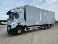 USED 2020 70 RENAULT TRUCKS T T-RANGE 26 TONNE SLEEPER CAB 30FT BOX WITH SLIDE OUT LIFT 