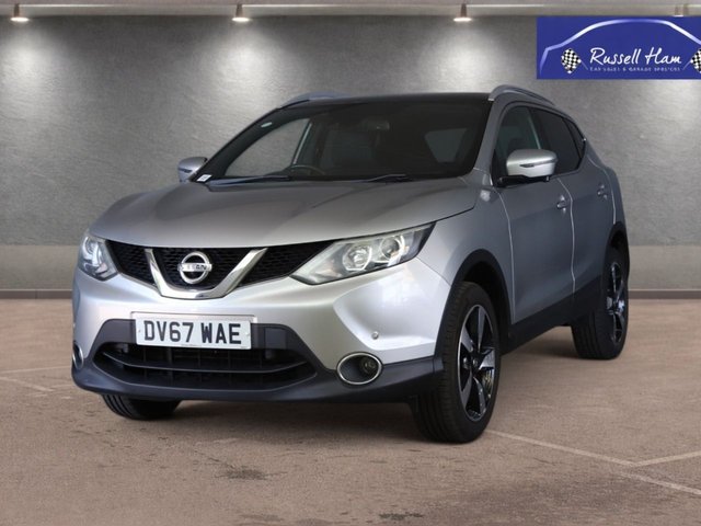 View our NISSAN QASHQAI