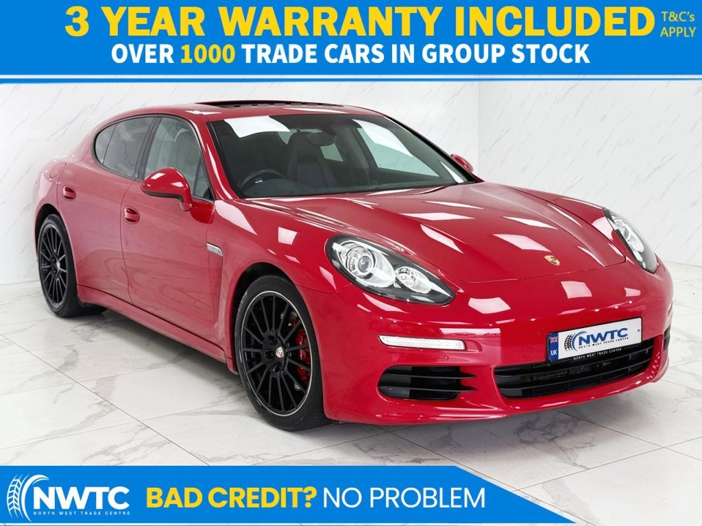 Red 2014 Porsche Panamera Saloon Rear-wheel drive Automatic