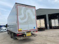 USED 2020 70 RENAULT TRUCKS T T-RANGE 26 TONNE SLEEPER CAB 30FT BOX WITH SLIDE OUT LIFT 