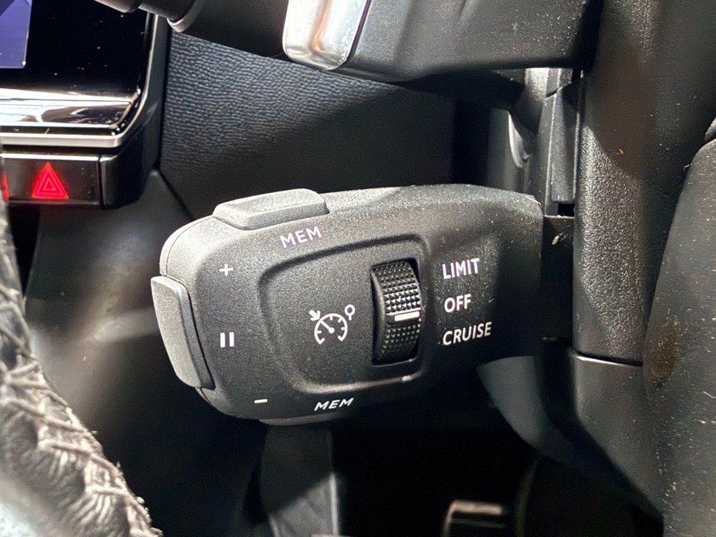 USED 2019 19 DS AUTOMOBILES DS 7 CROSSBACK 1.6 PureTech GPF Prestige Crossback 5dr Petrol EAT8 Euro 6 (s/s) (225 ps) APPLE CARPLAY+ R/CAMERA+NAV+XENON