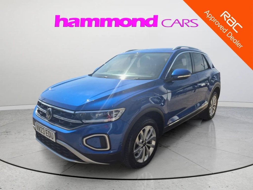 2023 Volkswagen T-Roc — image 1