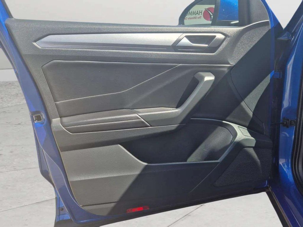 2023 Volkswagen T-Roc — image 19