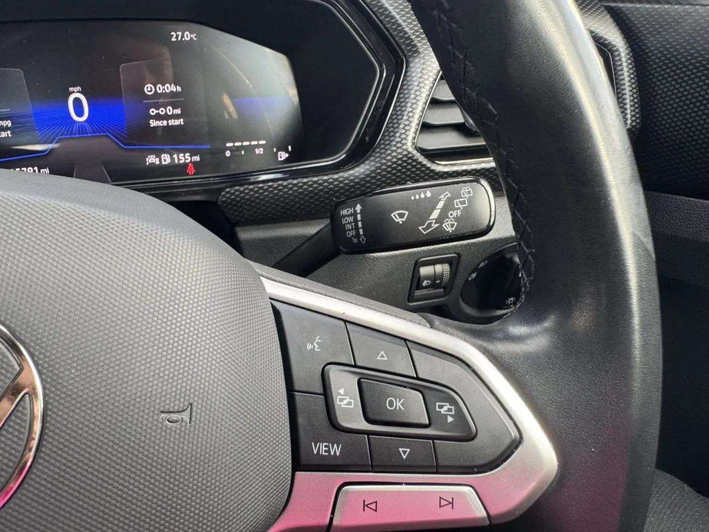 2023 Volkswagen T-Cross — image 7