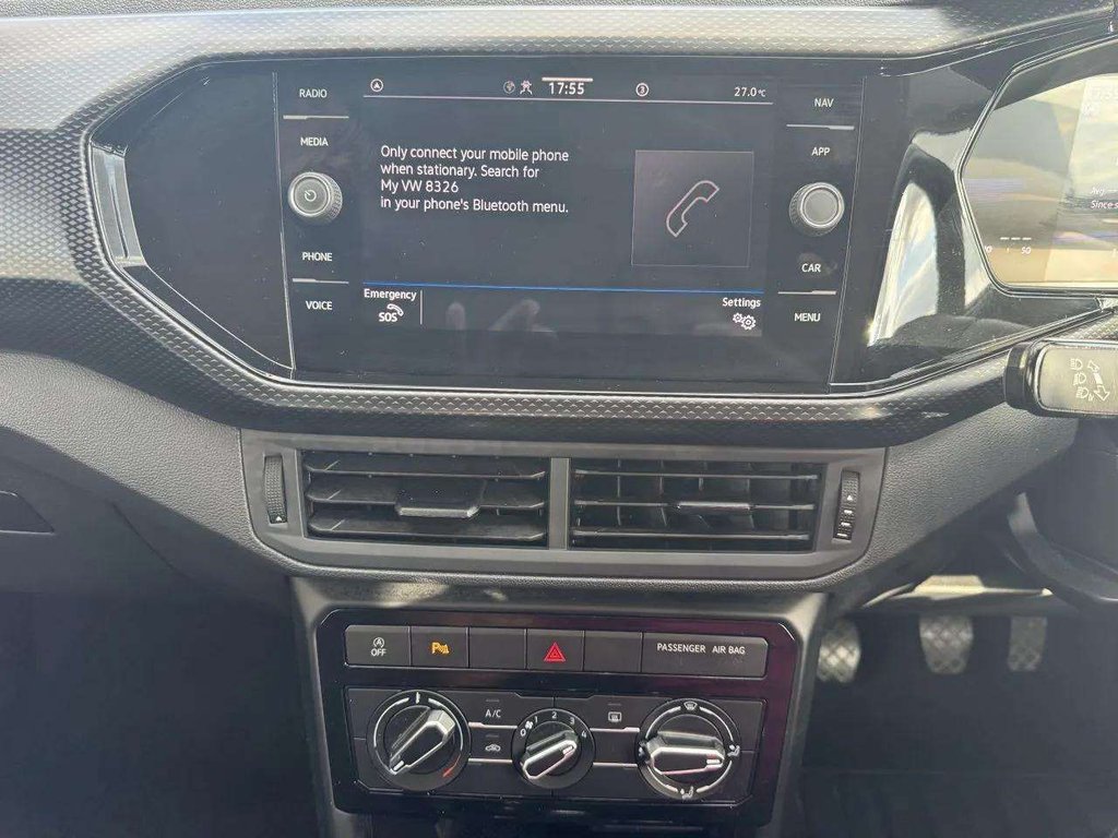 2023 Volkswagen T-Cross — image 12