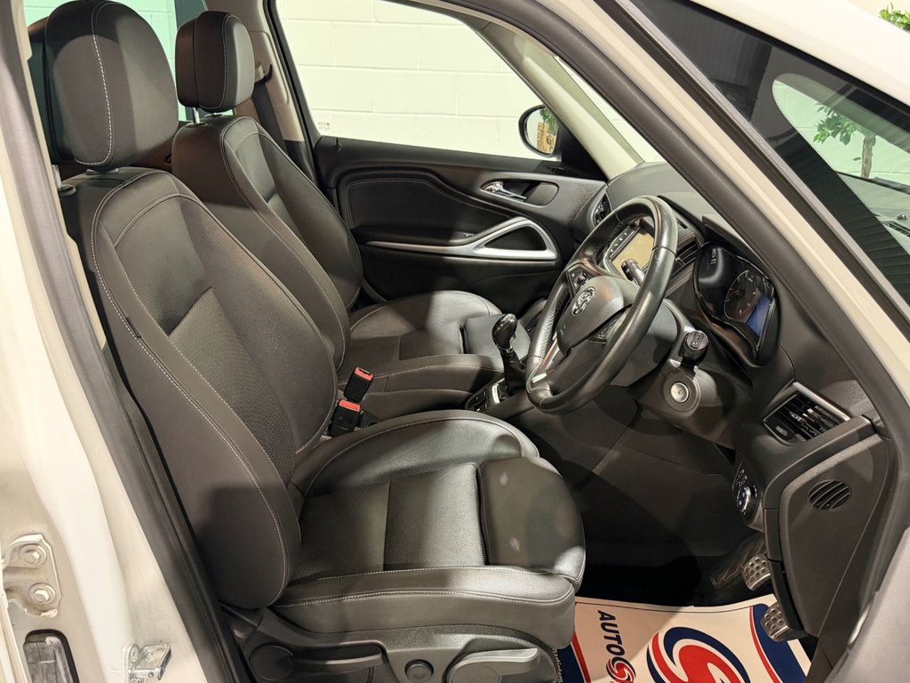 USED 2017 17 VAUXHALL ZAFIRA TOURER 1.4i Turbo SRi Nav MPV 5dr Petrol Manual Euro 6 (140 ps) 