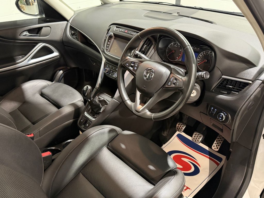 USED 2017 17 VAUXHALL ZAFIRA TOURER 1.4i Turbo SRi Nav MPV 5dr Petrol Manual Euro 6 (140 ps) 