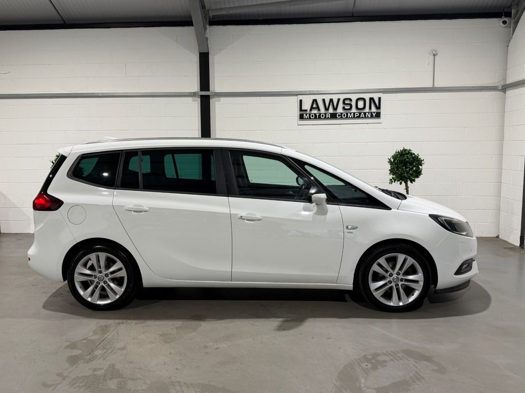 USED 2017 17 VAUXHALL ZAFIRA TOURER 1.4i Turbo SRi Nav MPV 5dr Petrol Manual Euro 6 (140 ps) 