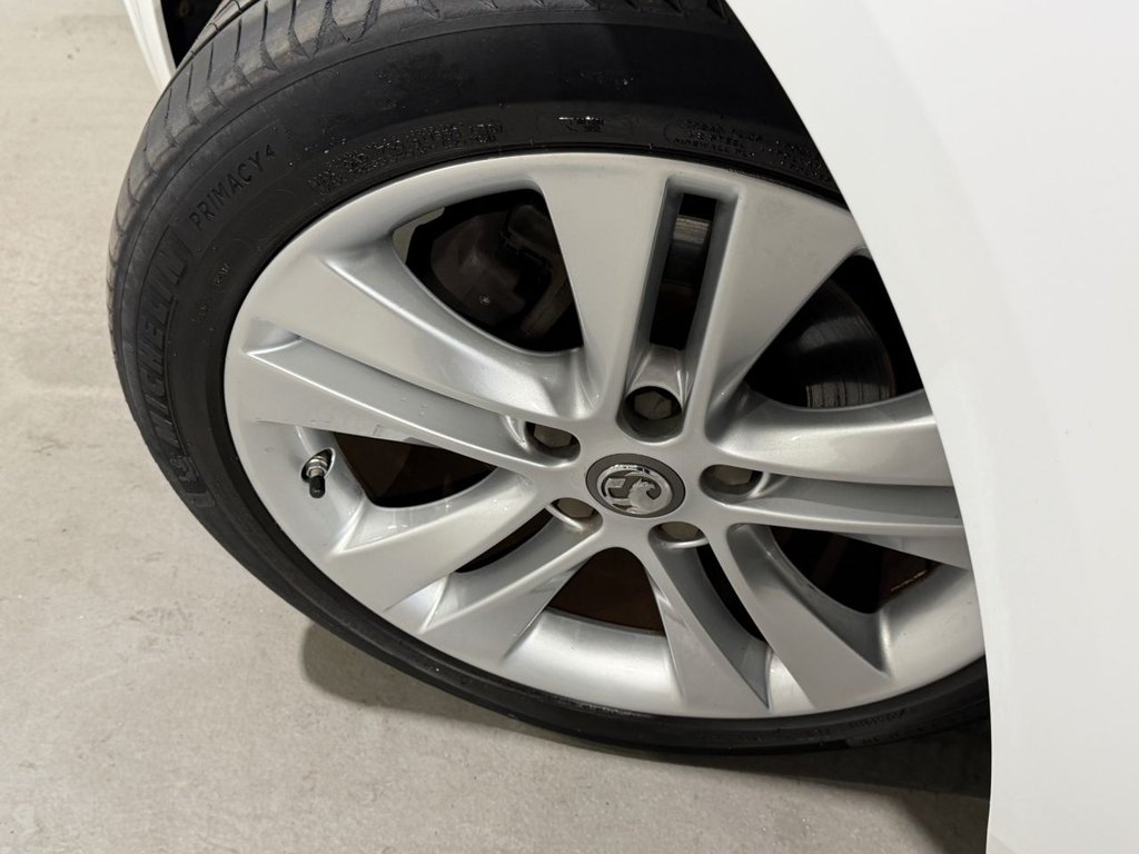 USED 2017 17 VAUXHALL ZAFIRA TOURER 1.4i Turbo SRi Nav MPV 5dr Petrol Manual Euro 6 (140 ps) 
