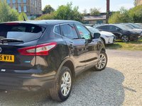 USED 2015 15 NISSAN QASHQAI 1.5 dCi Acenta+ 2WD Euro 5 (s/s) 5dr GLASSROOF-360 CAM-SAT NAV