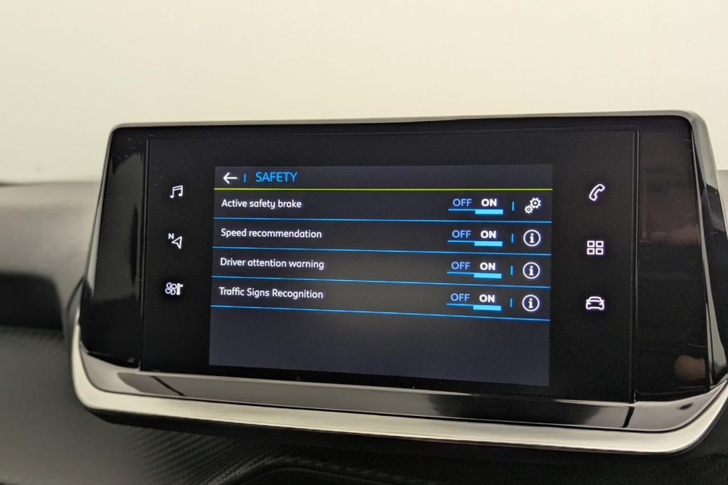 USED 2023 23 PEUGEOT E-2008 50kWh Allure Premium + SUV 5dr Electric Auto (7kW Charger) (136 ps) Car Play, Camera, Sat Nav