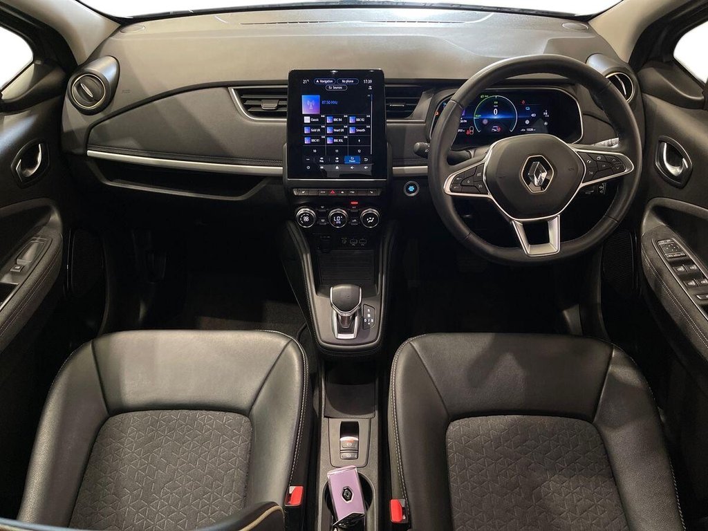 USED 2022 72 RENAULT ZOE R135 EV50 52kWh Iconic Hatchback 5dr Electric Auto (Boost Charge) (134 bhp) 