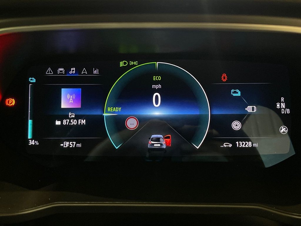 USED 2022 72 RENAULT ZOE R135 EV50 52kWh Iconic Hatchback 5dr Electric Auto (Boost Charge) (134 bhp) 