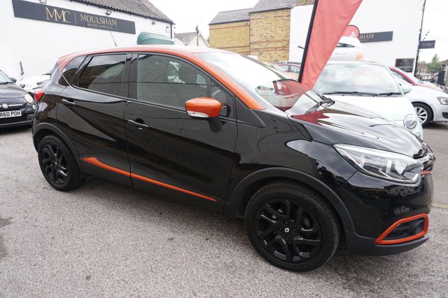 View our RENAULT CAPTUR