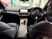 USED 2022 22 BMW 3 SERIES 2.0 320i M Sport Auto Euro 6 (s/s) 4dr PERFORMANCEKIT+COMFORTPROPACK