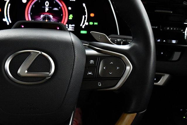 USED 2024 24 LEXUS RX 2.5 450h+ 18.1kWh Takumi SUV 5dr Petrol Plug-in Hybrid E-CVT 4WD Euro 6 (s/s) (308 ps) 1 Owner | FLSH | PanRoof | HUD