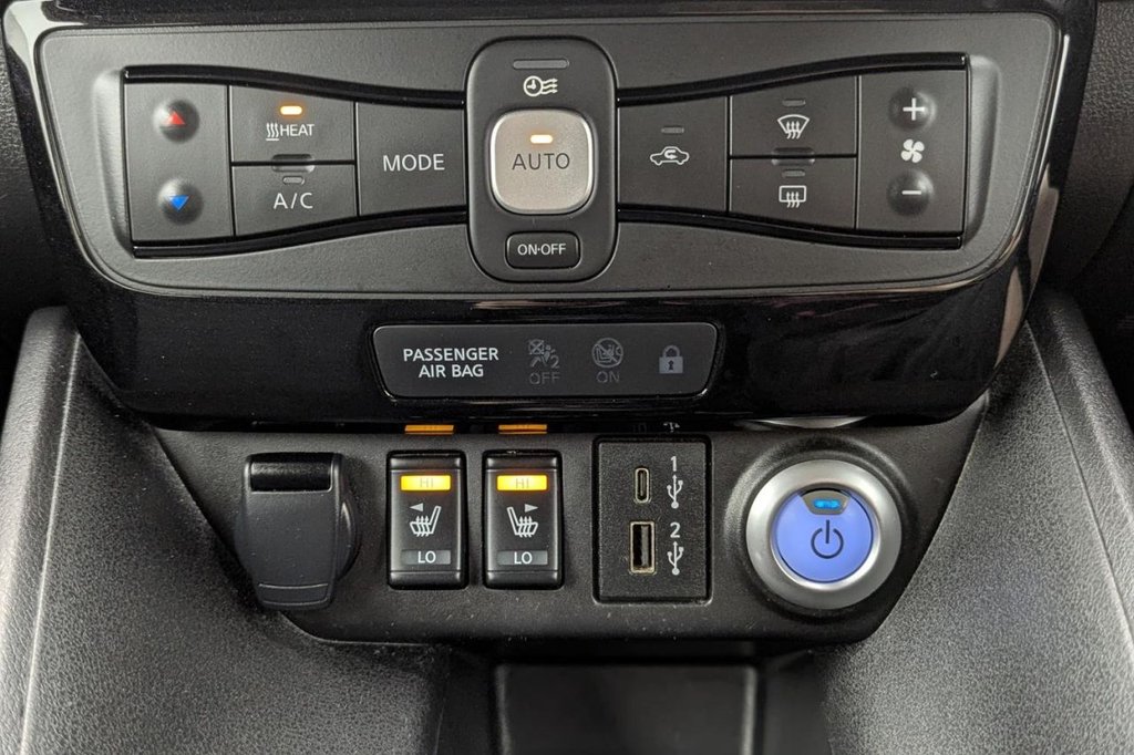 USED 2022 72 NISSAN LEAF 39kWh N-Connecta Hatchback 5dr Electric Auto (150 ps) Sat Nav, Camera, Heated Seats