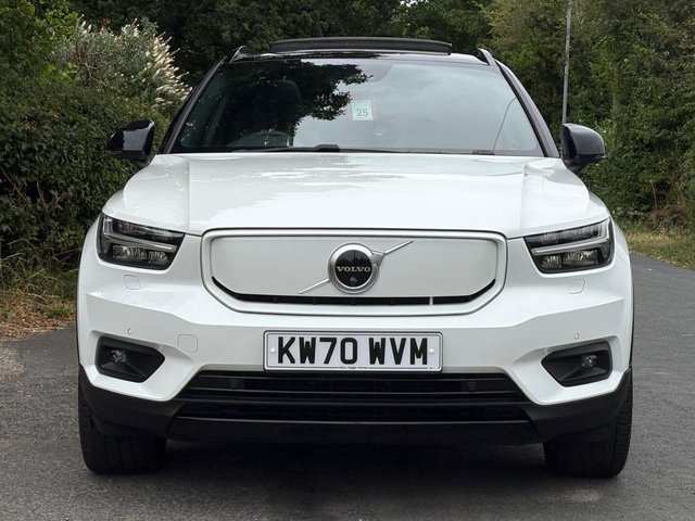 View our VOLVO XC40