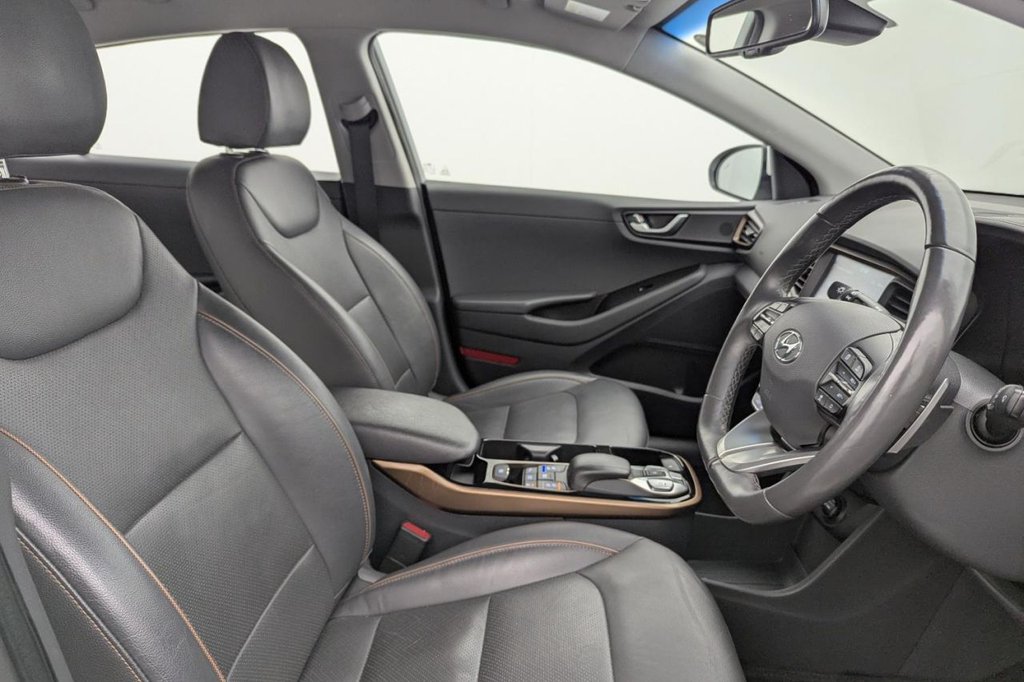 USED 2019 19 HYUNDAI IONIQ 28kWh Premium SE Hatchback 5dr Electric Auto (120 ps) Car Play, Sat Nav, Camera