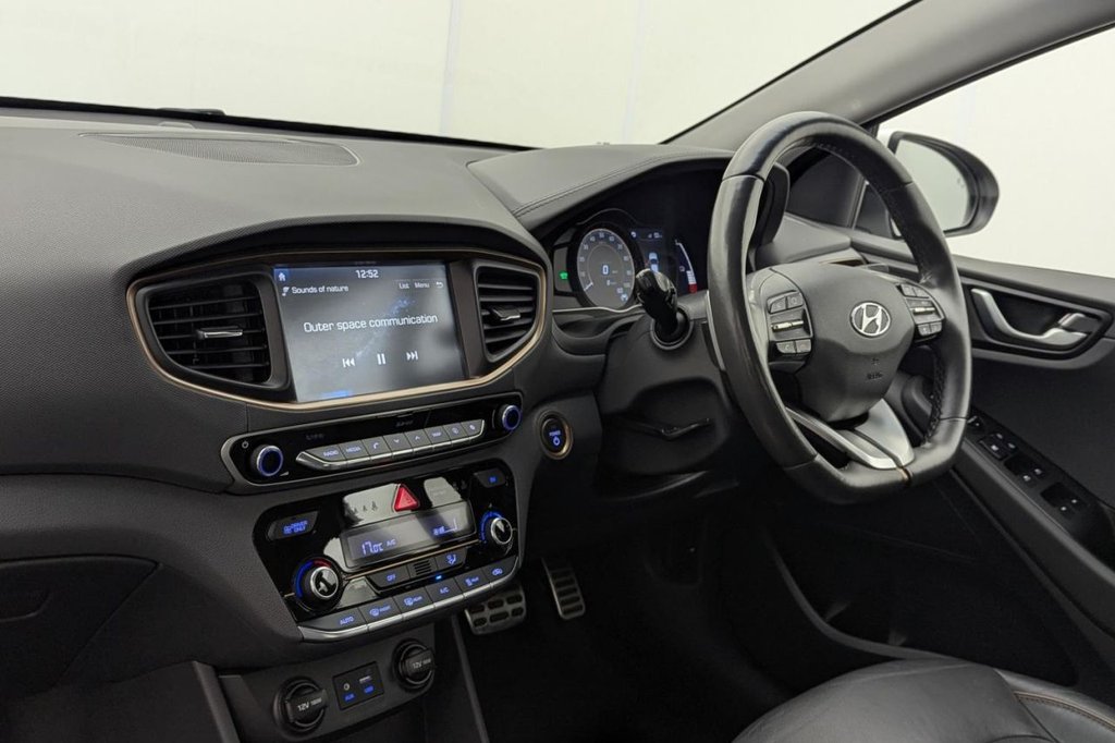 USED 2019 19 HYUNDAI IONIQ 28kWh Premium SE Hatchback 5dr Electric Auto (120 ps) Car Play, Sat Nav, Camera